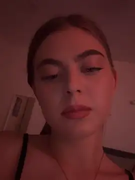 YoungLeo2006 online show from September 2025 07:50:01 PM