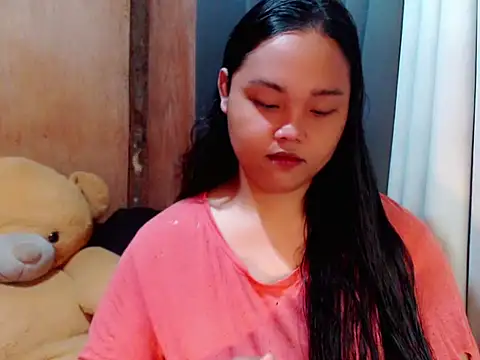  Lylia online show from November 2025 09:39:01 PM