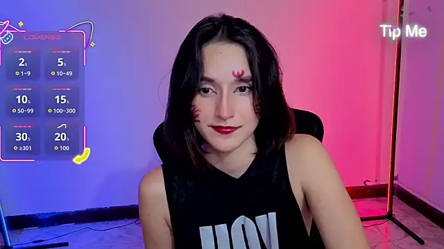 Snapshot of MiaLozanox chatting on October 2025 08:25:02 AM MiaLozanox online show from October 2025 08:25:02 AM