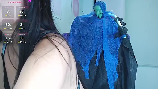 Cleogh  online show from October 2025 01:38:01 AM