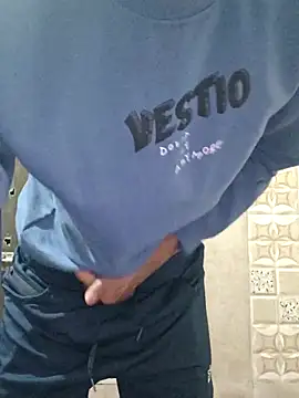 rockyy23boy online show from March 2026 10:18:01 PM