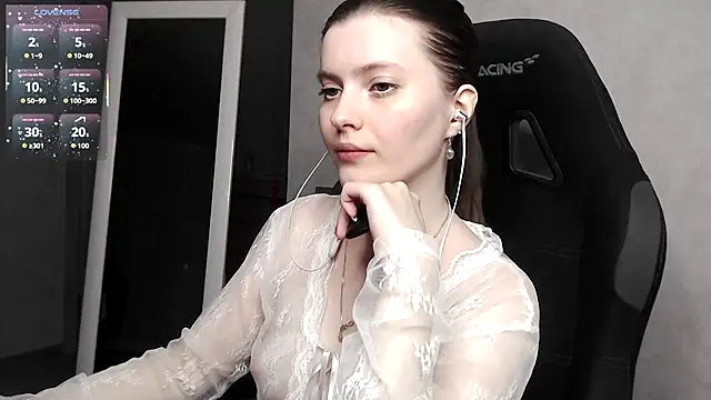 cute elfy  online show from September 2025 04:45:01 PM