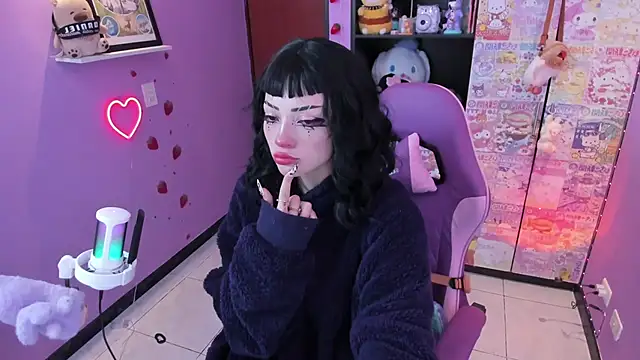 Vero Osb  online show from October 2025 11:53:01 PM