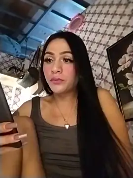 Snapshot of enoria1992 chatting on June 2026 02:43:01 PM enoria1992 online show from June 2026 02:43:01 PM