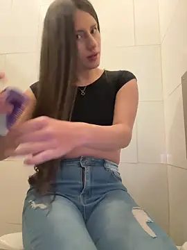 Isabella21  online show from March 2026 01:12:01 AM