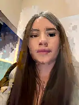 Isabella21  online show from April 2026 01:52:02 AM