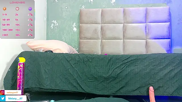 Melany  08 online show from November 2025 01:14:02 PM