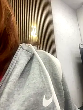 LorenBeiker- online show from October 2025 11:52:01 AM