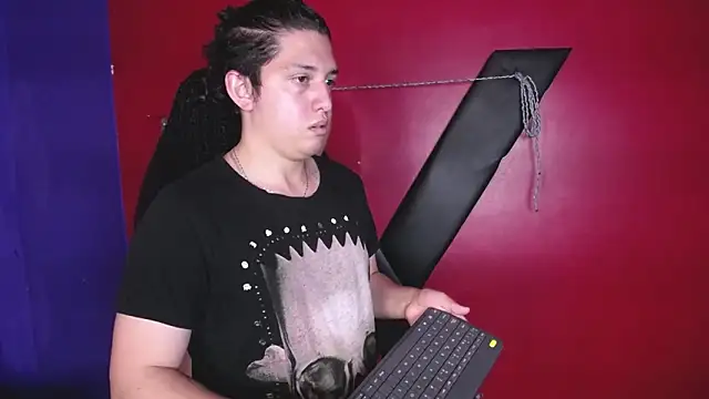 Snapshot of Jackson_n_Scarlett chatting on February 2026 02:34:01 PM Jackson n Scarlett online show from February 2026 02:34:01 PM