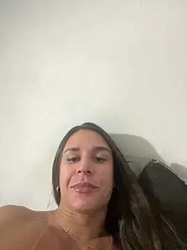 Snapshot of Isabelaa_ chatting on June 2026 02:27:01 AM Isabelaa online show from June 2026 02:27:01 AM