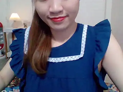 Snapshot of __Donna__ chatting on October 2025 12:37:02 PM   Donna   online show from October 2025 12:37:02 PM