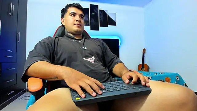 thiago  cp01 online show from March 2026 04:17:02 AM