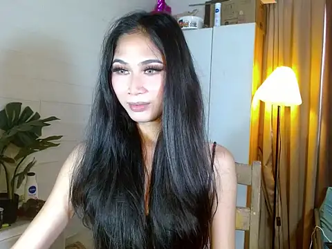 Snapshot of kittygurl124 chatting on July 2026 11:11:02 PM kittygurl124 online show from July 2026 11:11:02 PM