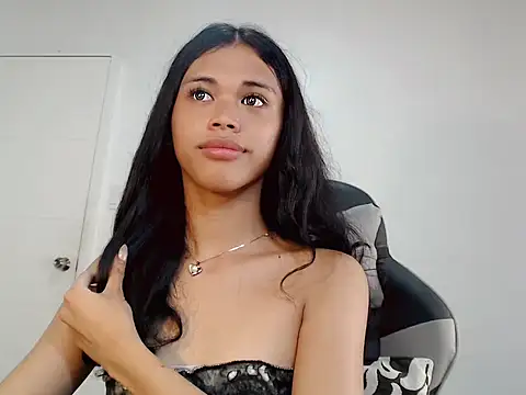 urcurlydiva online show from October 2025 05:40:01 AM