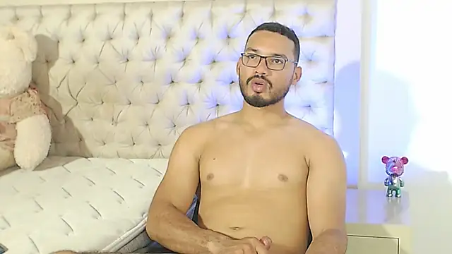 marcusblade online show from November 2025 09:36:01 PM