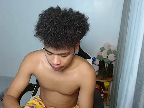 curlyasian njxx online show from April 2026 08:26:01 AM