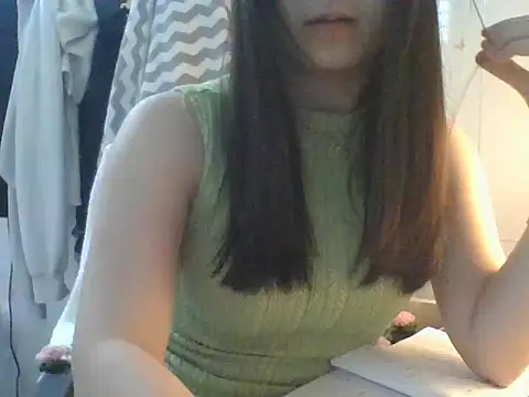 Linzly online show from January 2026 02:27:02 AM