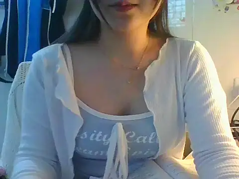 Linzly online show from February 2026 02:33:01 AM