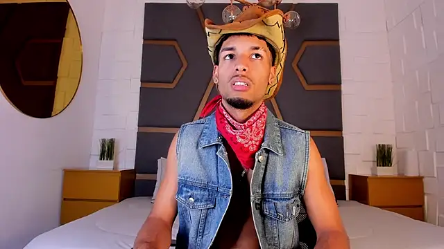 Thiagoferreti online show from November 2025 07:29:02 PM