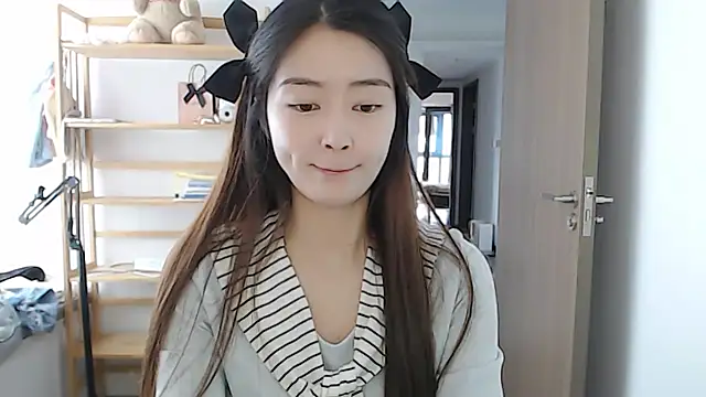 Snapshot of Mimi-cnbaby chatting on April 2026 06:44:01 AM Mimi-cnbaby online show from April 2026 06:44:01 AM