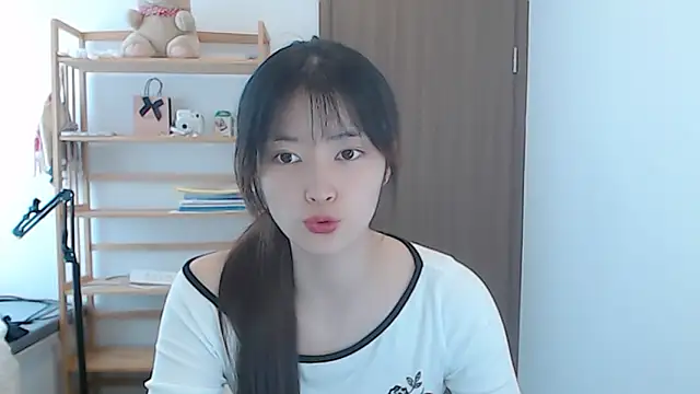 Snapshot of Mimi-cnbaby chatting on April 2026 04:17:01 AM Mimi-cnbaby online show from April 2026 04:17:01 AM