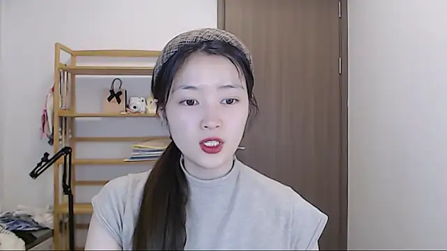 Snapshot of Mimi-cnbaby chatting on April 2026 01:21:01 PM Mimi-cnbaby online show from April 2026 01:21:01 PM