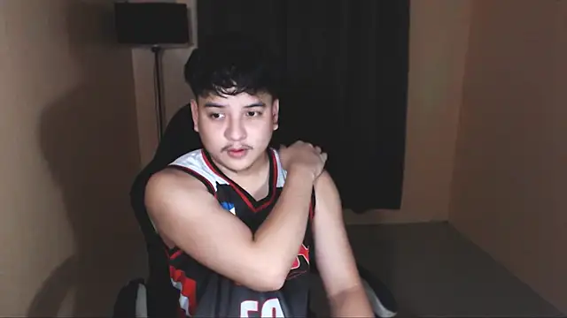 Snapshot of Prince_Killian chatting on October 2025 10:34:02 AM Prince Killian online show from October 2025 10:34:02 AM