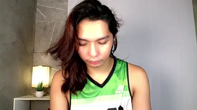 Hoelymorri online show from October 2025 01:13:01 AM