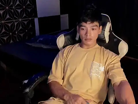 Snapshot of AsianHotBODYY chatting on November 2025 09:53:02 AM AsianHotBODYY online show from November 2025 09:53:02 AM