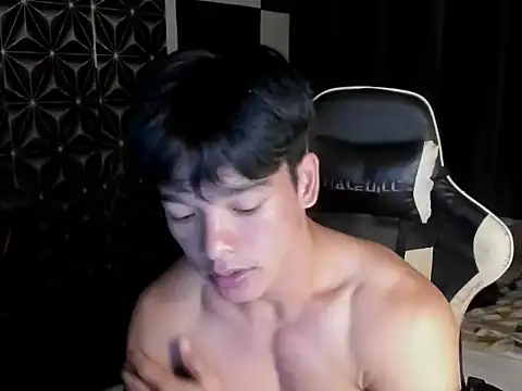 Snapshot of AsianHotBODYY chatting on February 2026 12:31:01 PM AsianHotBODYY online show from February 2026 12:31:01 PM