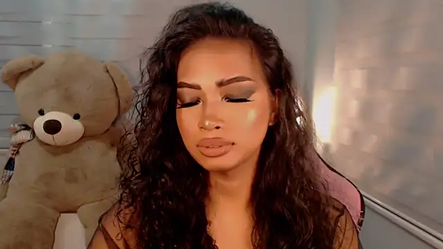 KathRouge online show from October 2025 03:34:01 PM