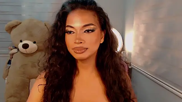 KathRouge online show from October 2025 04:19:01 PM