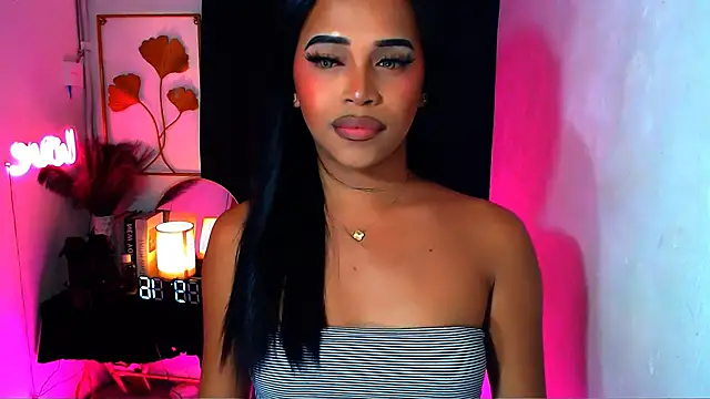 Lorainnelustts online show from March 2026 01:49:02 PM