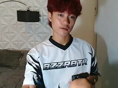 Snapshot of ur_little_secret chatting on September 2025 02:39:02 PM ur little secret online show from September 2025 02:39:02 PM