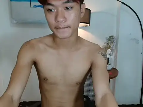 Snapshot of ur_little_secret chatting on October 2025 12:36:02 PM ur little secret online show from October 2025 12:36:02 PM