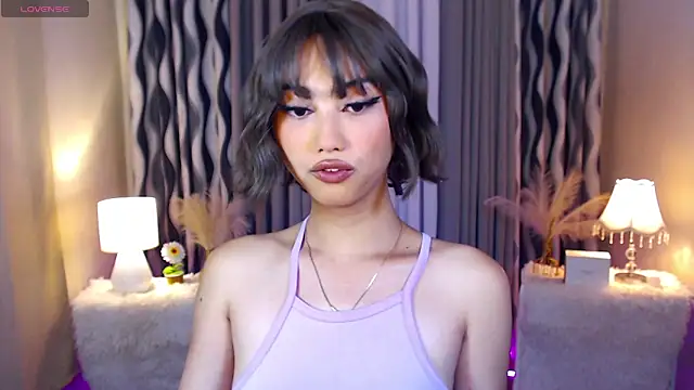 Kiah Wyatt online show from November 2025 05:29:02 AM