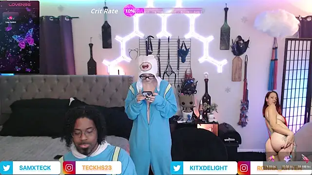 Snapshot of SamXTeck chatting on December 2025 01:54:01 AM SamXTeck online show from December 2025 01:54:01 AM