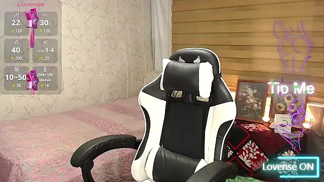 TssluttyNikka online show from November 2025 09:48:01 PM