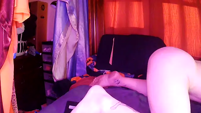 Snapshot of RivslRabbit chatting on February 2026 12:54:02 PM RivslRabbit online show from February 2026 12:54:02 PM