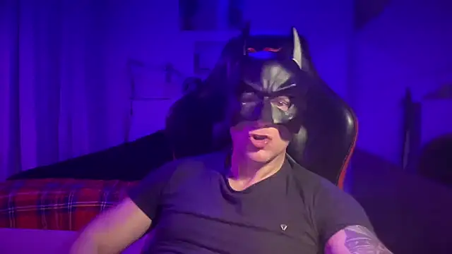 Snapshot of HardMattSteel chatting on January 2026 11:29:02 PM HardMattSteel online show from January 2026 11:29:02 PM