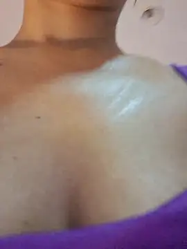 Luna 20x online show from October 2025 06:39:02 PM