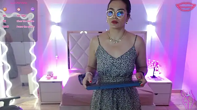 Rosalind tay online show from February 2026 11:30:01 AM