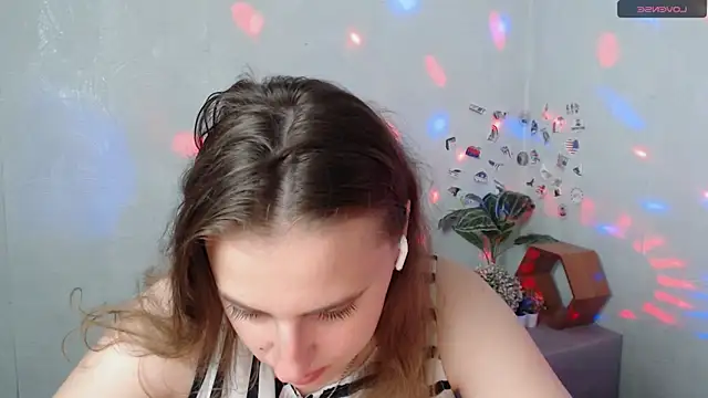 AmandaDimond  online show from June 2026 02:34:02 PM