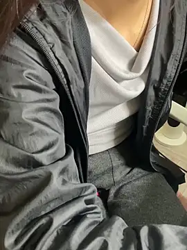 Mina048 online show from December 2025 03:05:01 PM