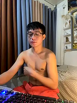 xshyboyx online show from November 2025 02:38:01 PM