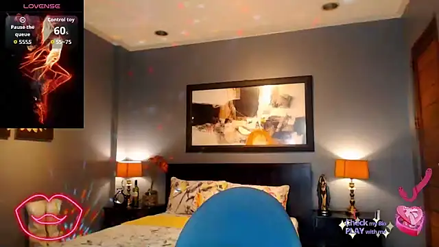 FridaHumphrey online show from February 2026 06:38:01 PM