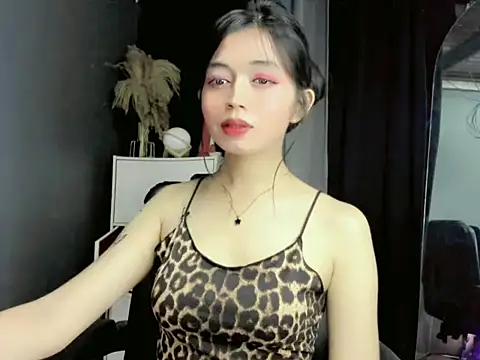 LexiLove online show from October 2025 12:11:01 PM