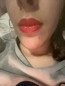 Mimisixo online show from February 2026 11:31:01 PM