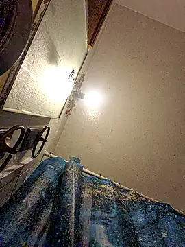 Cnutt310 online show from October 2025 06:58:02 AM