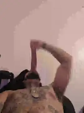 Cnutt310 online show from March 2026 02:33:02 AM